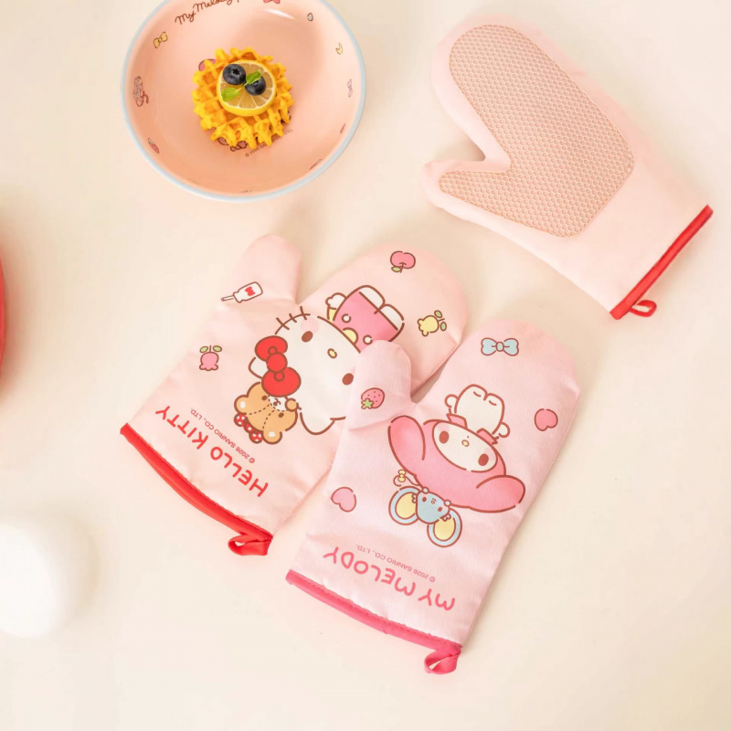 Guanti in silicone Hello Kitty - Heat Resistant Glove recensione e prezzo