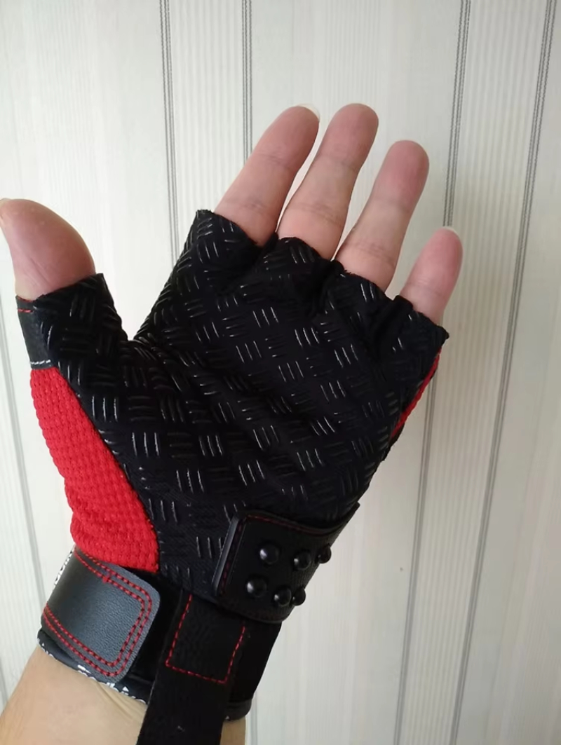 Guanti Tattici in Acciaio per  - Motorcycle Glove Knuckle recensione e prezzo